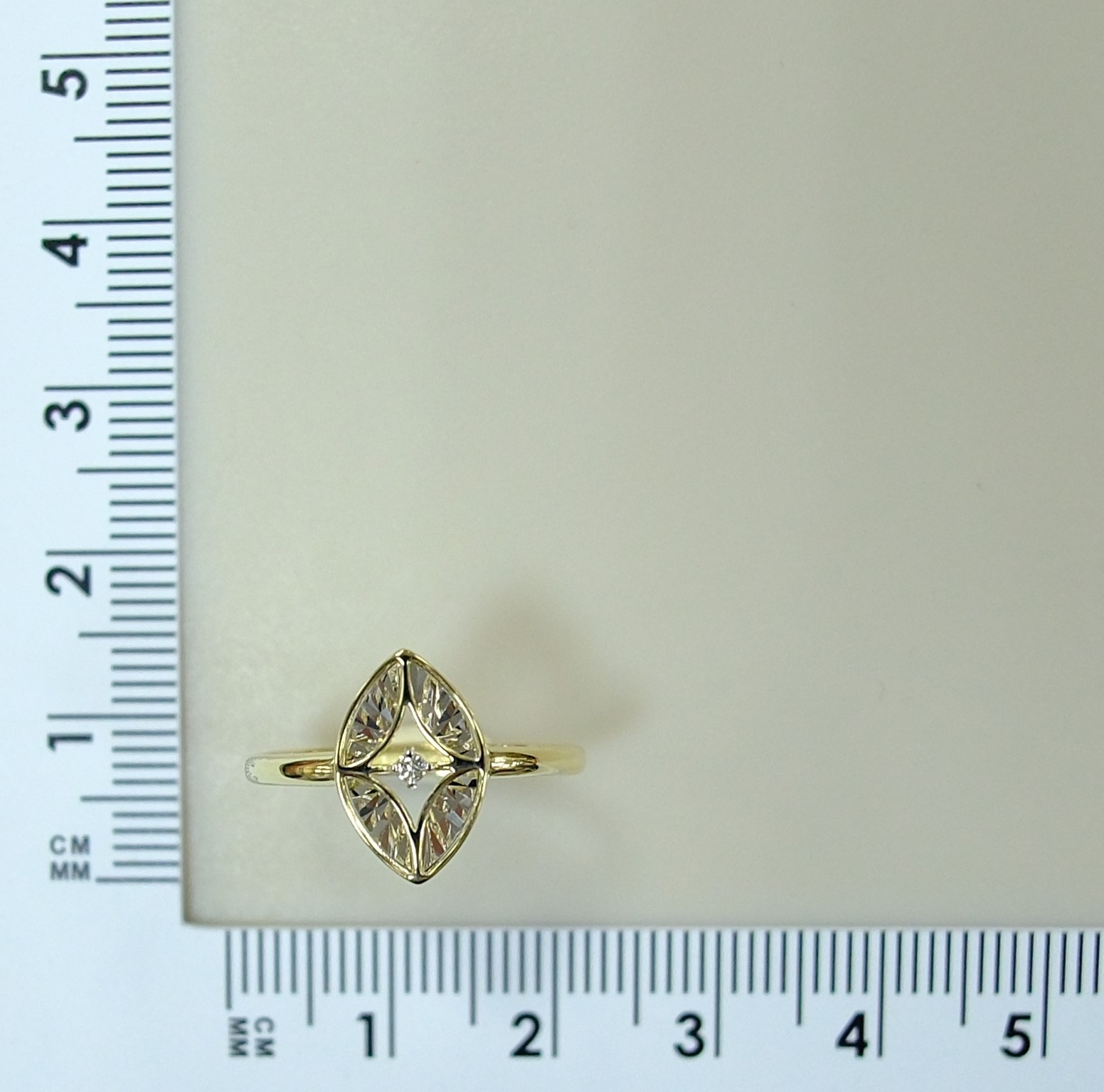 10311-001271 Кольцо (Au 585)